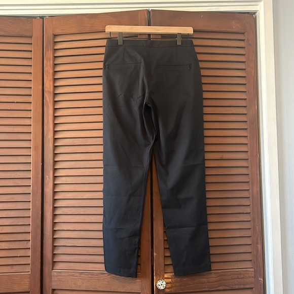 Lululemon Trek Trouser - Picture 2 of 8